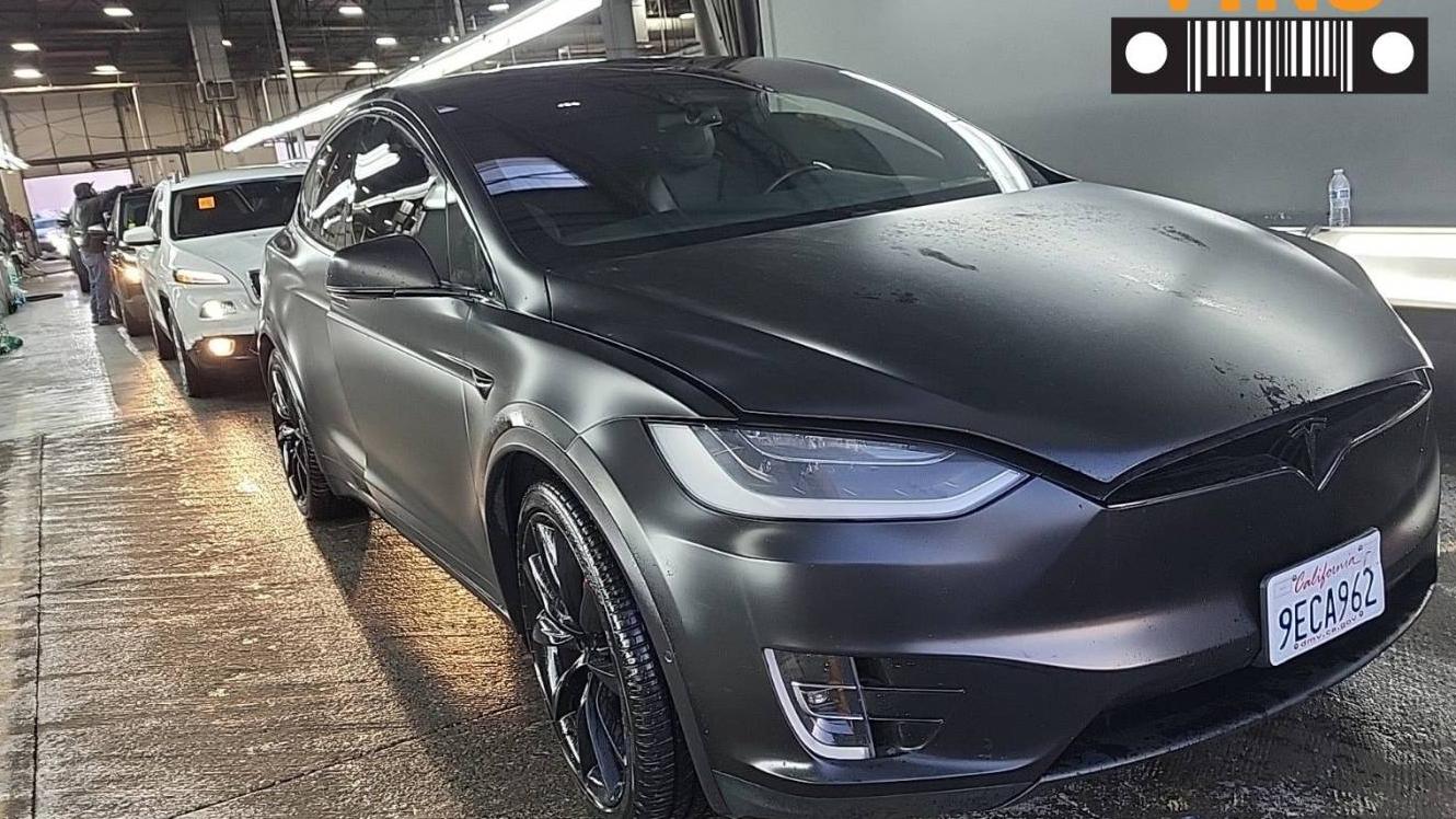 TESLA MODEL X 2018 5YJXCBE49JF090068 image